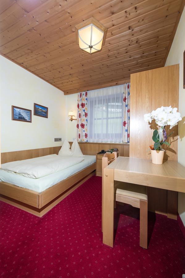 Hotel Sonnhof グロースアルル エクステリア 写真